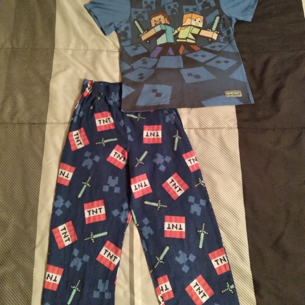 Boy's Minecraft 2-Piece Pajama's